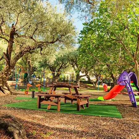 Aparthotel Park 4*